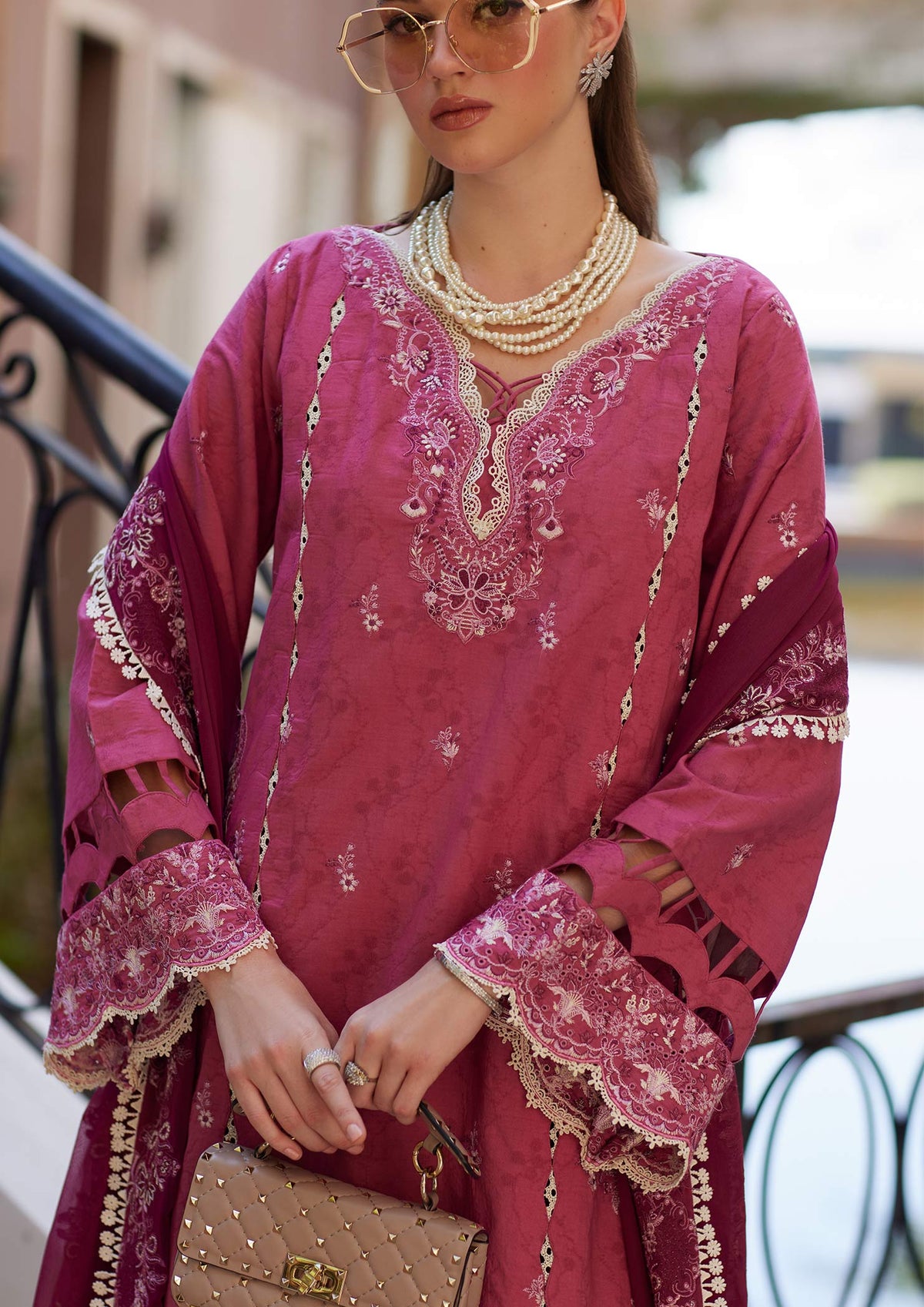 Savia - Kanwal Malik