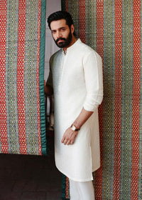 Raamis - Kanwal Malik