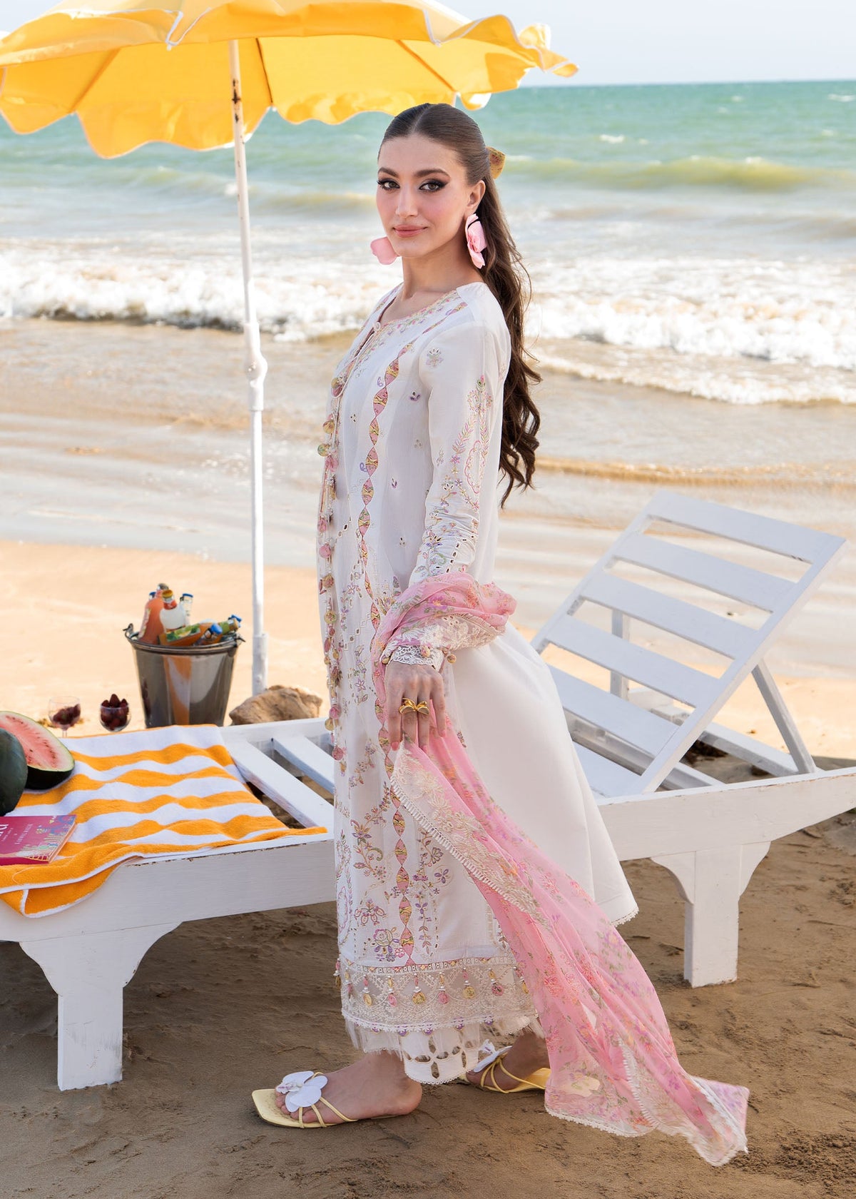 luna - Kanwal Malik